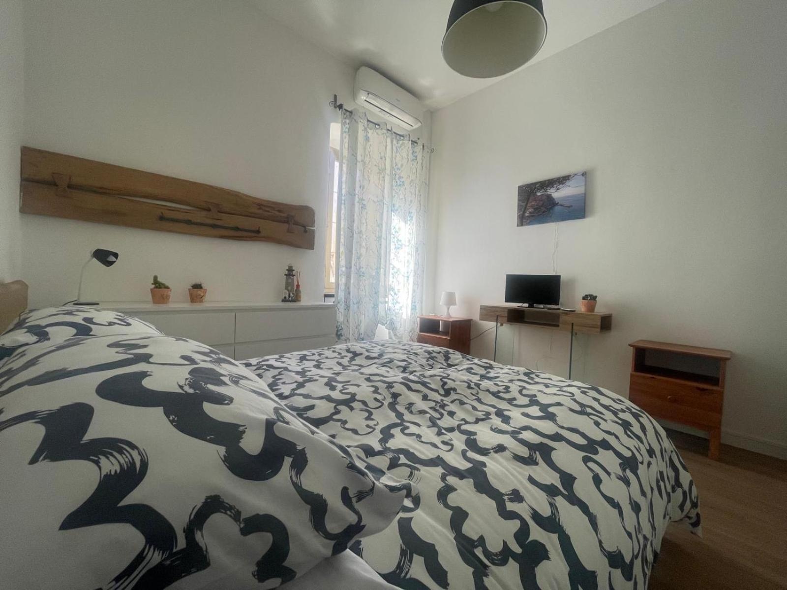Orizzonte - 5 Terre, Via Fratelli Rosselli 11, Centro Storico-Stazione Centrale Con 2 Camere Da Letto 斯培西亚 外观 照片